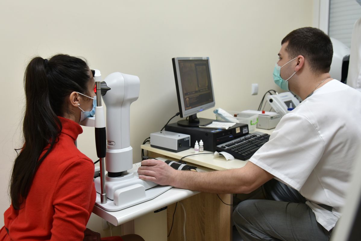 program de master Optometrie clinică